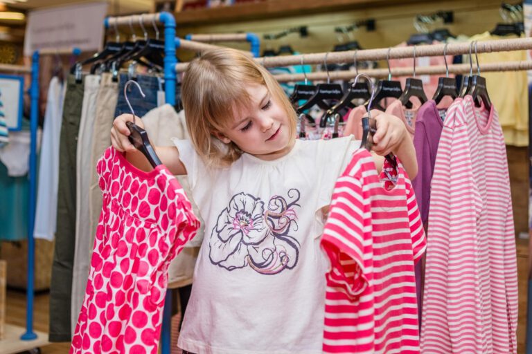 Navigating the Virtual Bazaar: A Guide to Online Shopping for Kids’ Apparel 